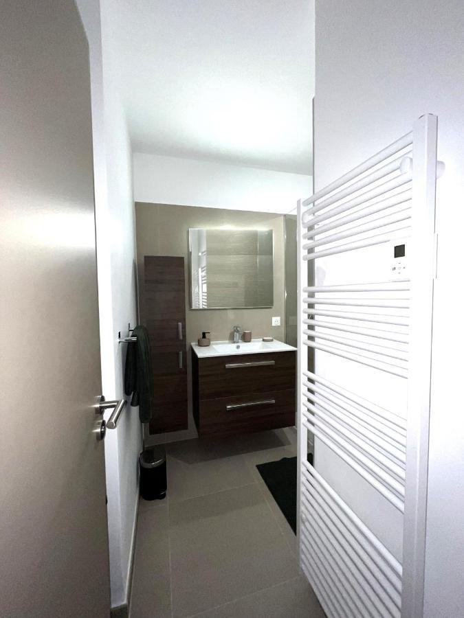 Confortable Appartement Pres D'Avignon Льо Понте Екстериор снимка