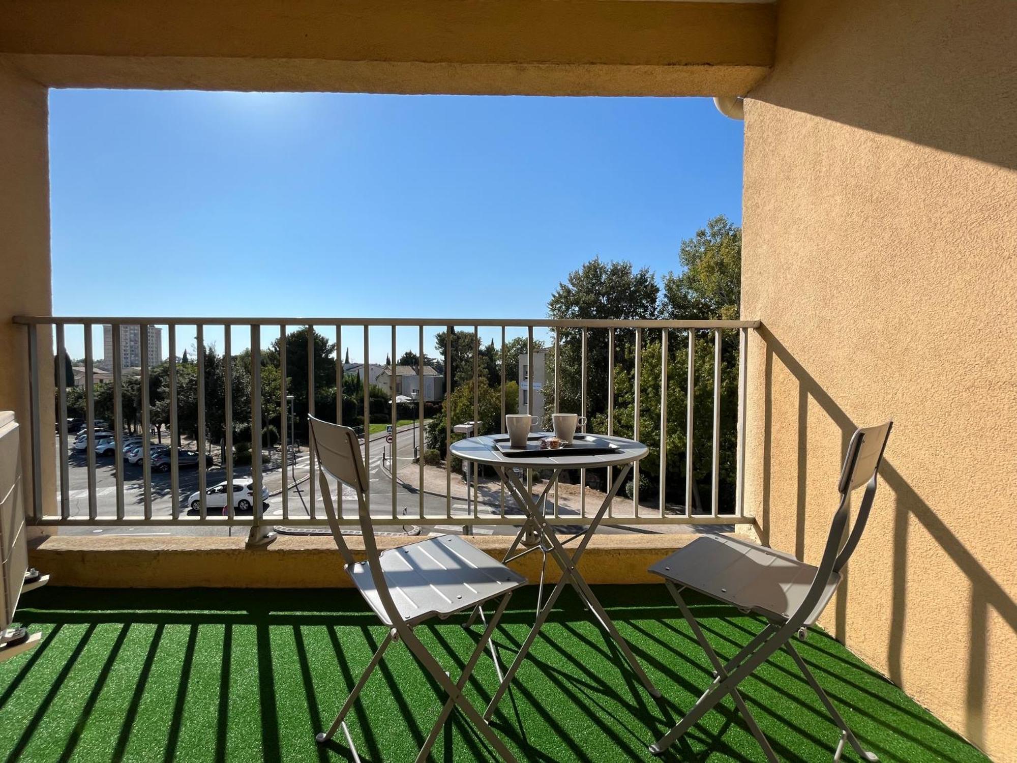Confortable Appartement Pres D'Avignon Льо Понте Екстериор снимка